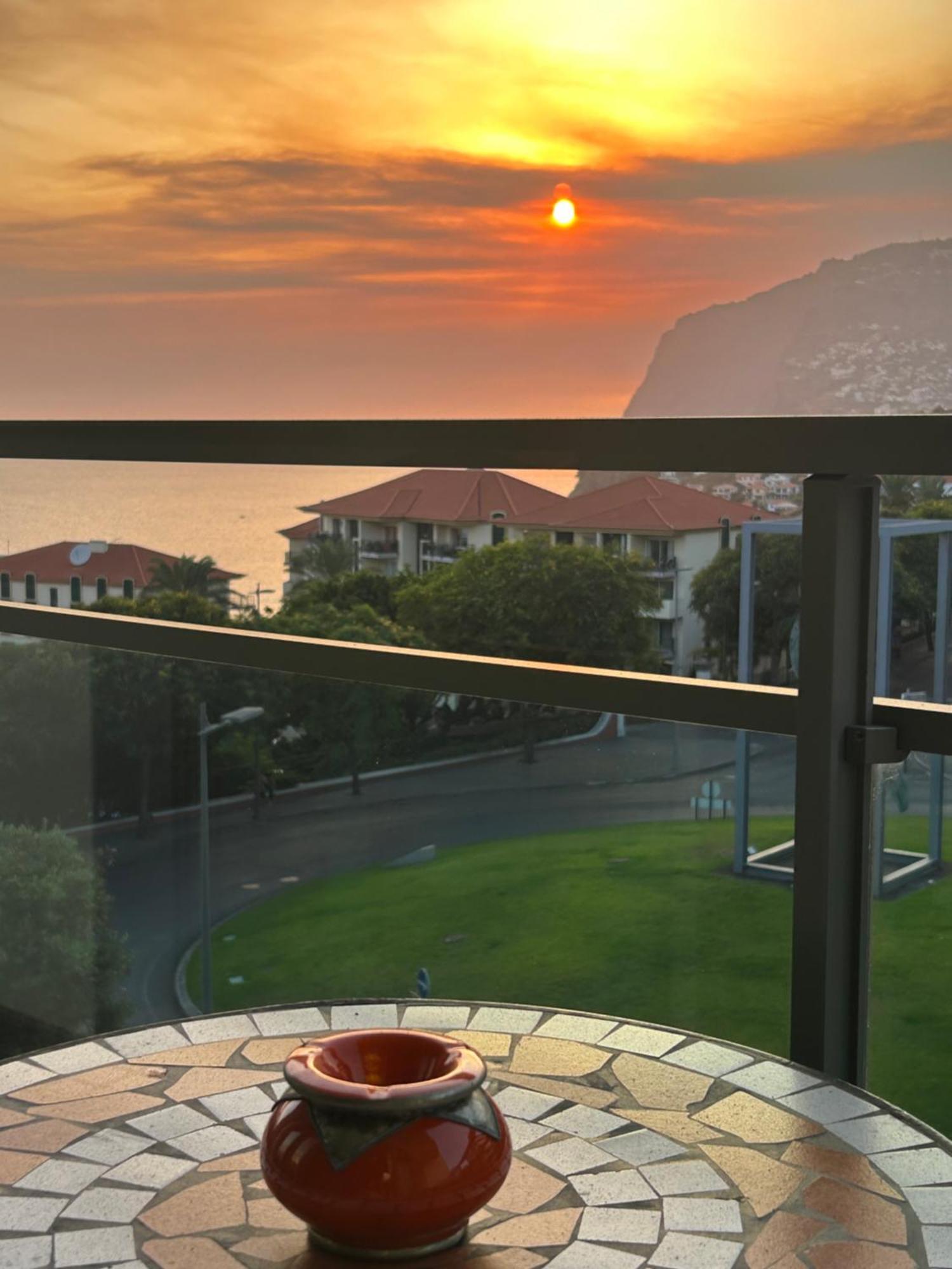 Cozy T2 With Ocean View Daire Funchal Dış mekan fotoğraf