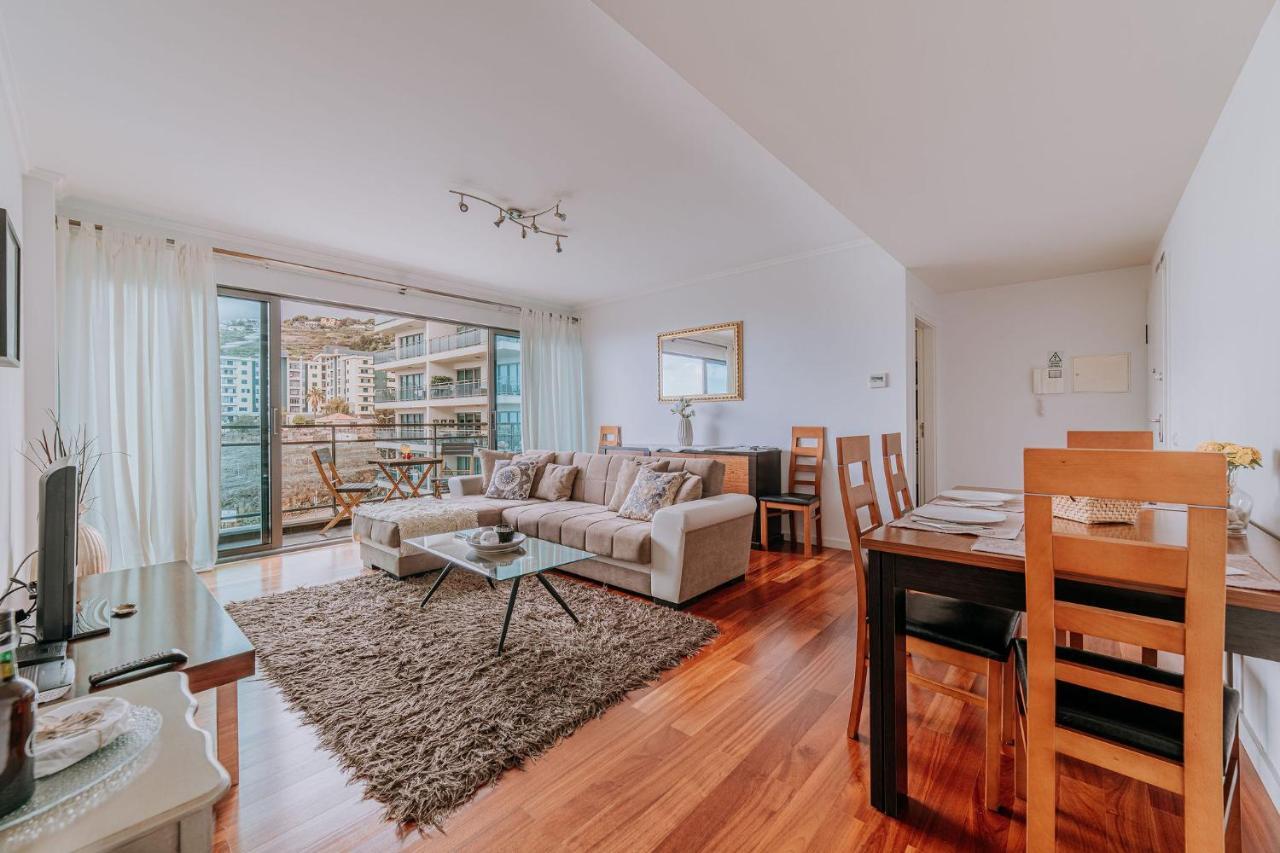Cozy T2 With Ocean View Daire Funchal Dış mekan fotoğraf